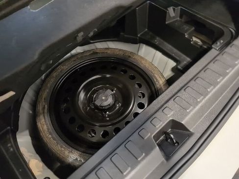 Used 2019 Chevrolet Equinox Premier AWD/4WD image 24
