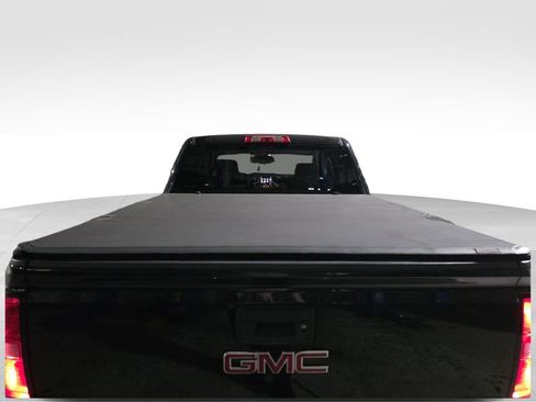 Used 2016 GMC Sierra 1500 SLE w/ SLE Value Package AWD/4WD image 16