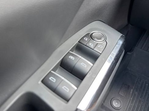 Used 2026 Chevrolet Traverse High Country w/ LPO, Floor Liner Package FWD image 27