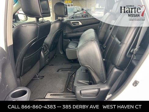 Used 2015 Nissan Pathfinder Platinum w/ Family Entertainment Package image 30