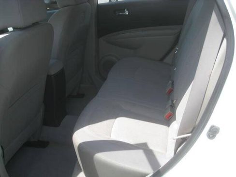 Used 2014 Nissan Rogue S AWD/4WD image 11