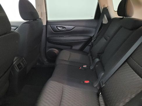 Used 2020 Nissan Rogue SV AWD/4WD image 18