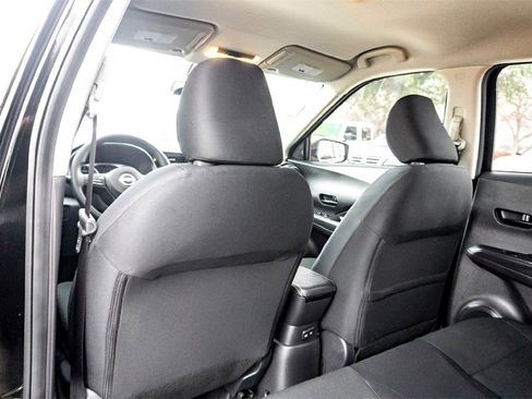 Used 2025 Nissan Kicks Play S image 28