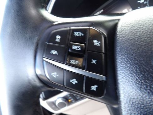 Certified 2021 Ford Escape SE w/ SE Sport Appearance Package image 23