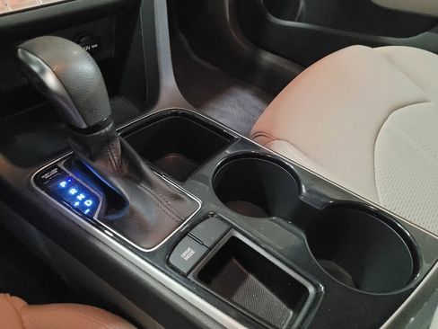 Used 2019 Hyundai Sonata SE w/ Winter Weather Package image 26