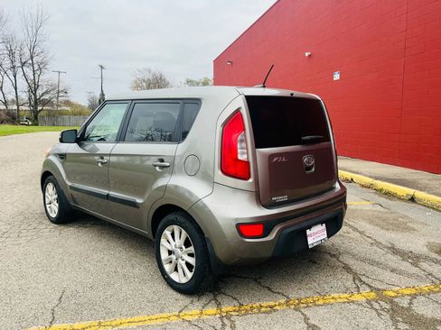 Used 2012 Kia Soul + image 3