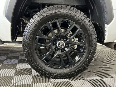 Used 2024 Toyota Tundra Limited image 12