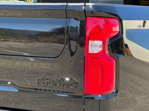 New 2026 Chevrolet Silverado 1500 High Country w/ High Country Premium Package AWD/4WD image 26