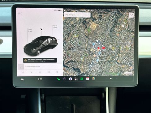 Used 2020 Tesla Model 3 Standard Range RWD image 24