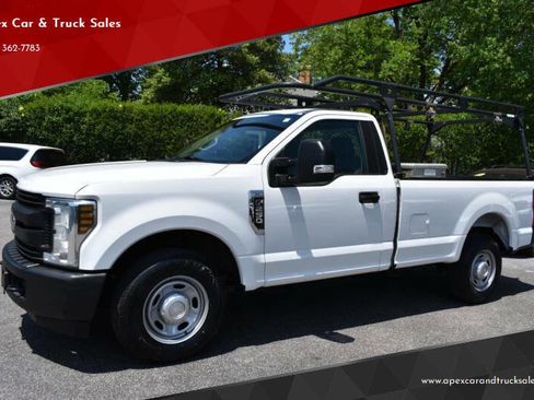 Used 2018 Ford F250 XL w/ Power Equipment Group RWD image 1