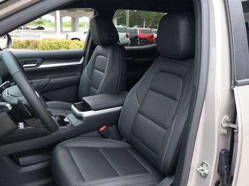 New 2027 GMC Terrain Elevation w/ Elevation Premium Package FWD image 13