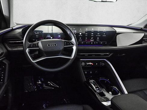 Used 2025 Audi Q5 Premium Plus w/ Premium Plus AWD/4WD image 19