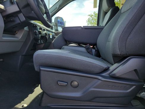 New 2026 Ford F250 XLT w/ XLT Premium Package AWD/4WD image 19