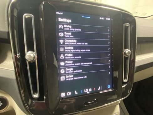 Certified 2023 Volvo XC40 B5 Plus w/ Driver Assist Package image 23