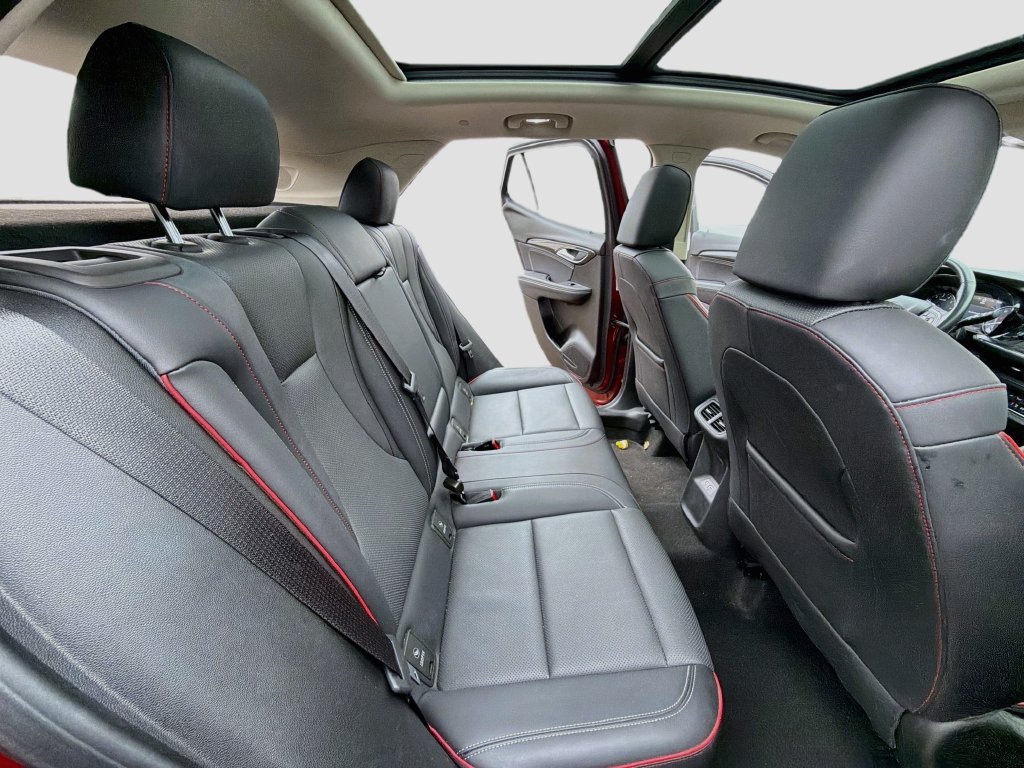 Used 2023 Buick Envision Essence w/ Sport Touring Package FWD image 29