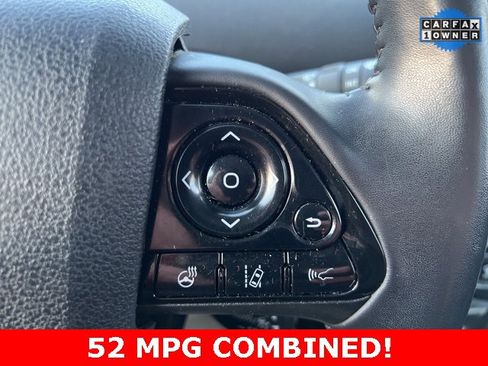 Used 2021 Toyota Prius XLE image 22