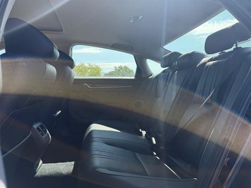 Used 2019 Honda Accord EX-L image 10
