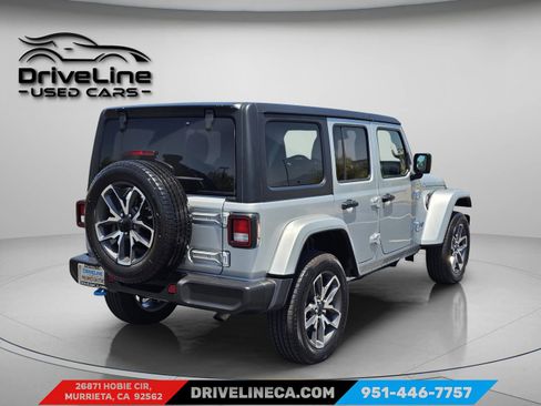 Used 2024 Jeep Wrangler Unlimited AWD/4WD image 6