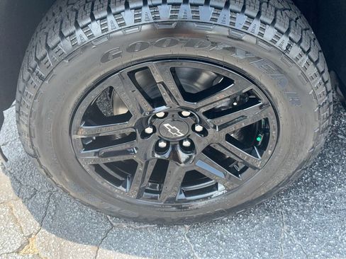 Used 2023 Chevrolet Silverado 1500 RST RWD image 12