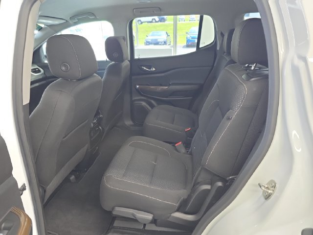 Certified 2023 GMC Acadia SLE w/ Driver Convenience Package AWD/4WD image 10