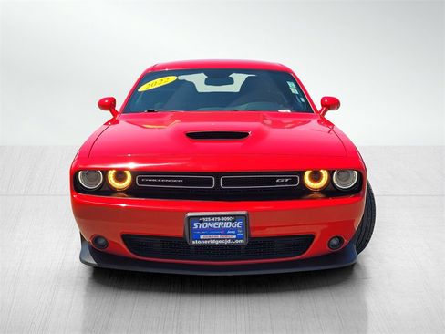 Used 2022 Dodge Challenger GT image 2