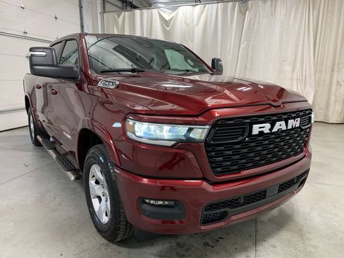 Used 2025 RAM 1500 Big Horn AWD/4WD image 14