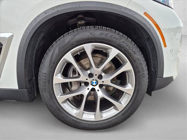 Certified 2026 BMW X5 xDrive40i w/ Climate Comfort Package AWD/4WD image 24