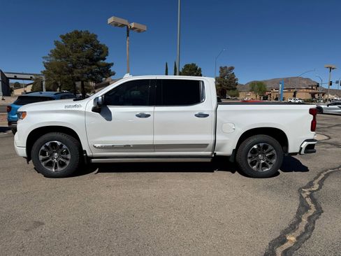 Used 2023 Chevrolet Silverado 1500 High Country w/ Technology Package image 14