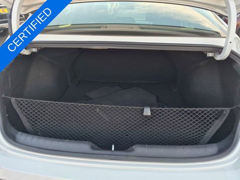 Used 2025 Hyundai Elantra SEL image 29