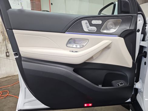 New 2026 Mercedes-Benz GLS 450 4MATIC image 27