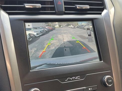 Used 2019 Ford Fusion SEL image 24