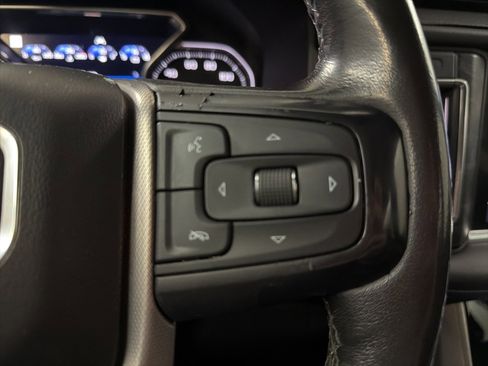 Used 2021 GMC Yukon Denali w/ Denali Premium Package image 28