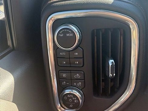 Used 2023 GMC Sierra 2500 AT4 w/ AT4 Preferred Package image 23