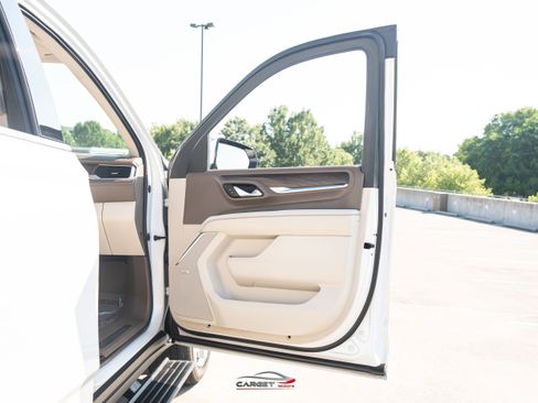 Used 2021 GMC Yukon XL Denali w/ Denali Premium Package AWD/4WD image 43