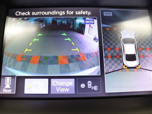 Used 2017 INFINITI Q60 3.0t w/ Premium Plus Package 3.0T image 18