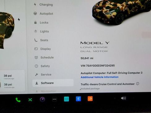 Used 2022 Tesla Model Y Long Range AWD/4WD image 14