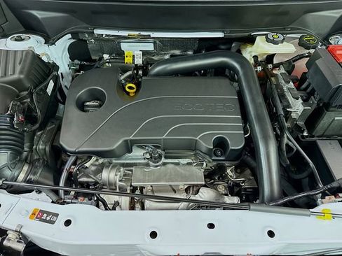 New 2026 Chevrolet Equinox RS image 32