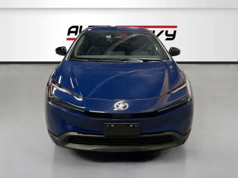 Used 2024 Toyota Prius LE AWD/4WD image 2