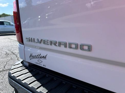 Used 2025 Chevrolet Silverado 2500 LT w/ Convenience Package AWD/4WD image 14