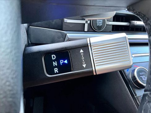 Used 2024 Hyundai Santa Fe Limited image 31