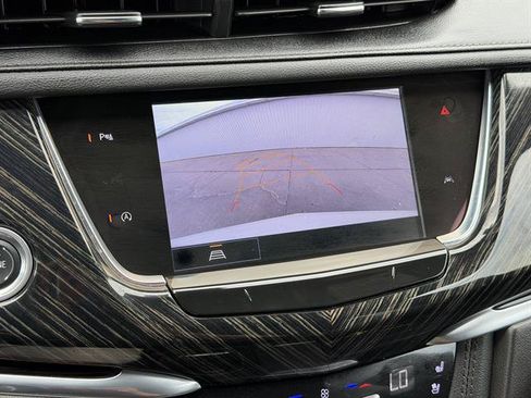 Used 2024 Cadillac XT6 Premium Luxury AWD/4WD image 15