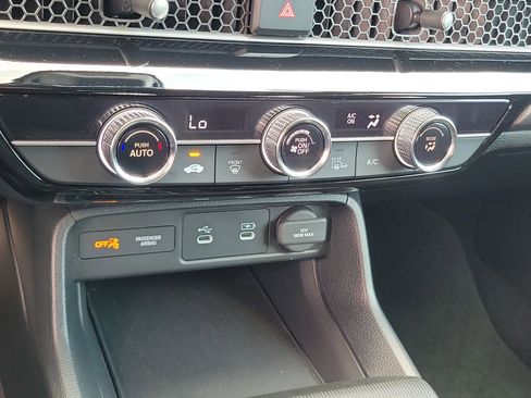 Certified 2025 Honda Civic Sport image 25