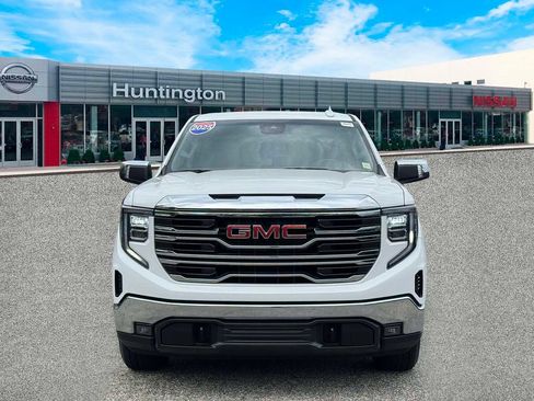 Used 2025 GMC Sierra 1500 SLT AWD/4WD image 2