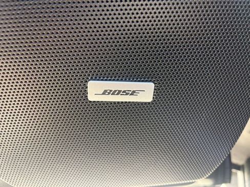 New 2025 Cadillac XT6 Luxury image 16