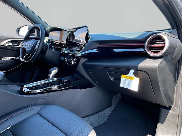 New 2026 Chevrolet Trax RS w/ Sunroof Package FWD image 9