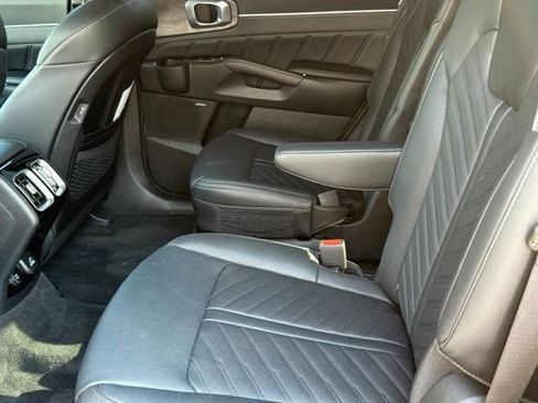 Used 2025 Kia Sorento SX Prestige AWD/4WD image 24