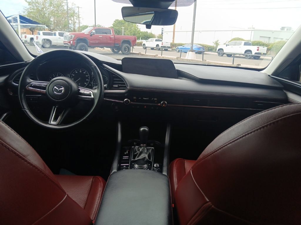 Used 2023 MAZDA MAZDA3 s FWD image 10