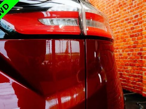 Used 2019 Ford Edge SEL w/ Equipment Group 201A AWD/4WD image 82