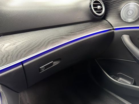 Used 2020 Mercedes-Benz E 350 E 350 4MATIC Sedan w/ Parking Assistance Package image 25