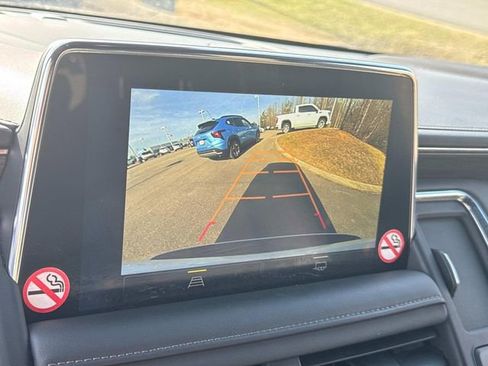 Used 2024 Chevrolet Suburban LT image 38